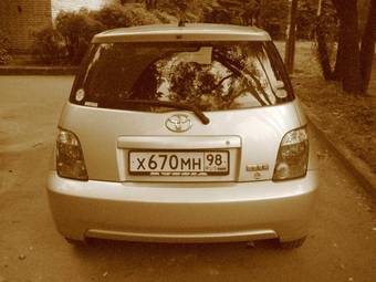 2005 Toyota ist Photos
