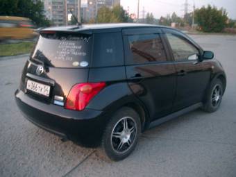2005 Toyota ist Photos