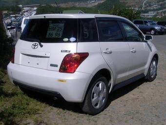2005 Toyota ist Pictures