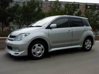 2005 Toyota ist Pictures