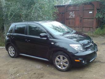 2005 Toyota ist Pictures