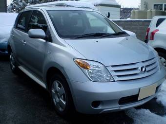 2006 Toyota ist Photos