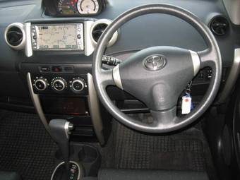 2006 Toyota ist Pics