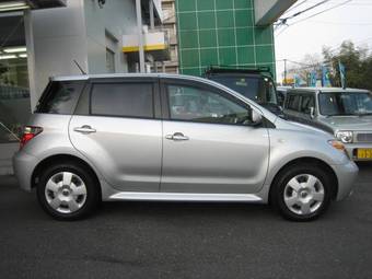 2006 Toyota ist Pictures