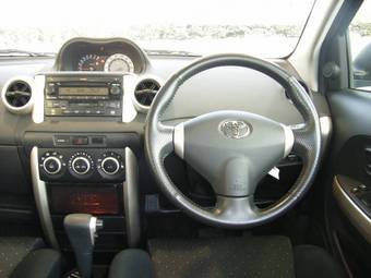 2006 Toyota ist Pictures