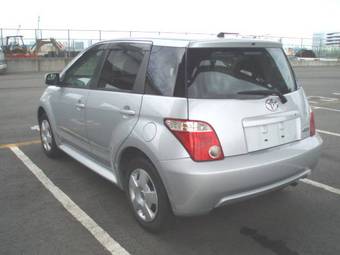 2006 Toyota ist Photos