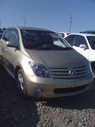 2006 Toyota ist Photos