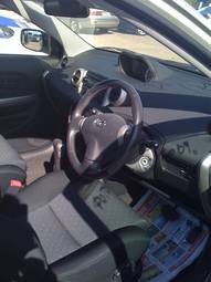 2006 Toyota ist Photos