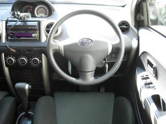 2007 Toyota ist Pictures