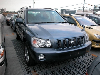 2000 Toyota Kluger V