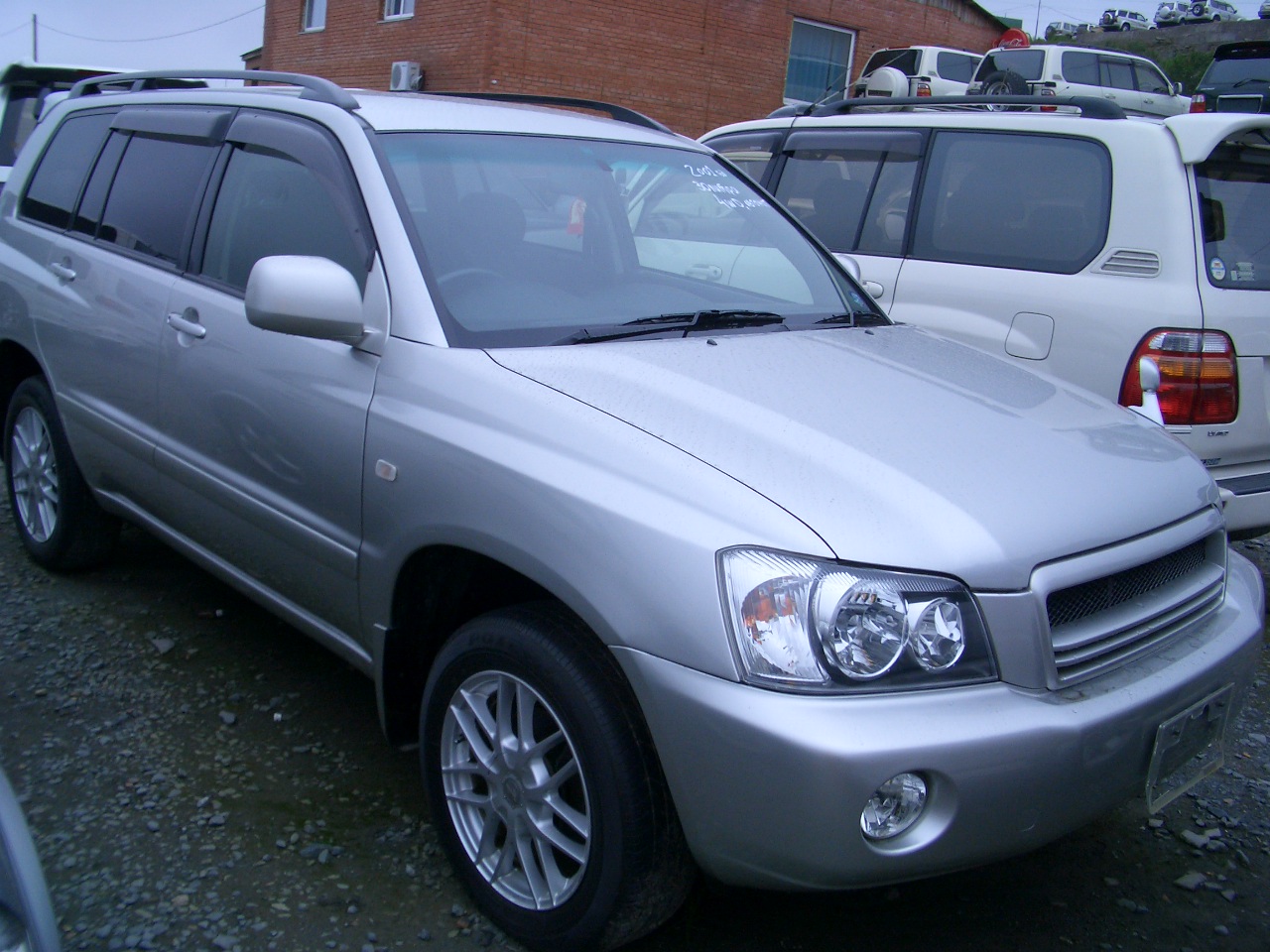 2001 Toyota Kluger V