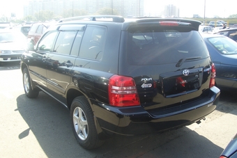 2001 Toyota Kluger V