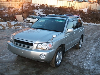 2001 Toyota Kluger V