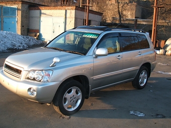 2001 Toyota Kluger V