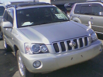 2001 Toyota Kluger V