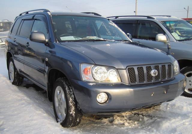 2001 Toyota Kluger V