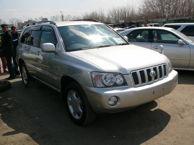 2001 Toyota Kluger V