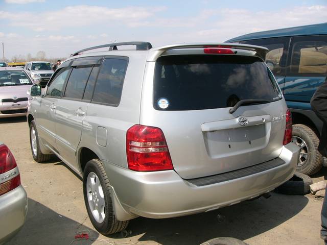 2001 Toyota Kluger V