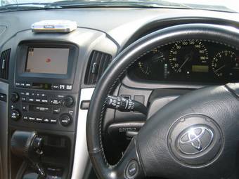 Toyota Kluger V