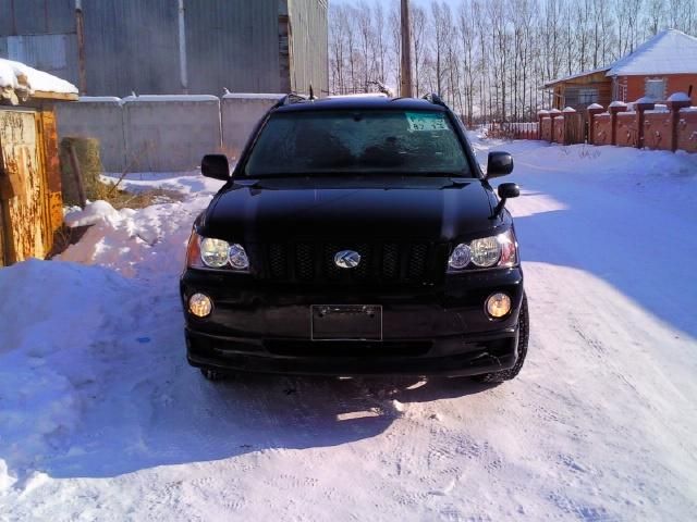 2001 Toyota Kluger V