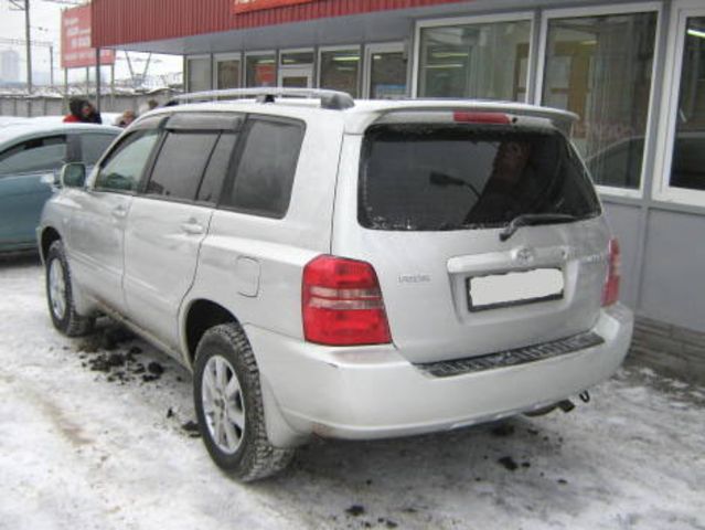 2001 Toyota Kluger V