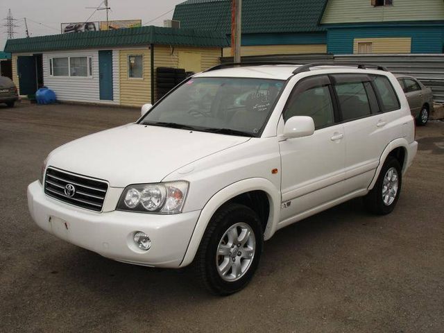 2001 Toyota Kluger V