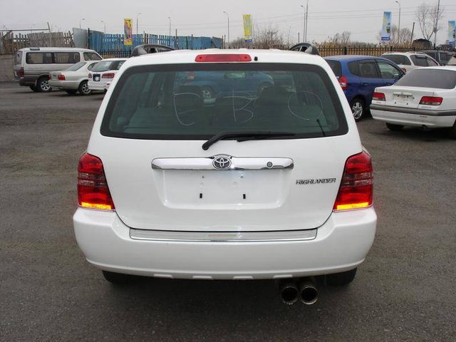 2001 Toyota Kluger V