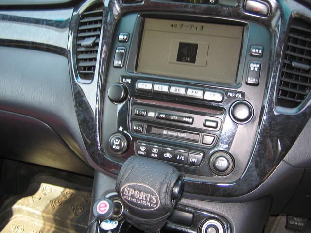 2001 Toyota Kluger V