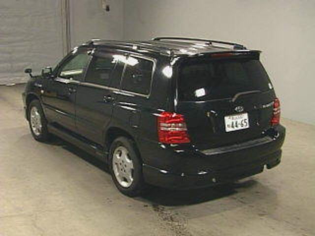 2001 Toyota Kluger V