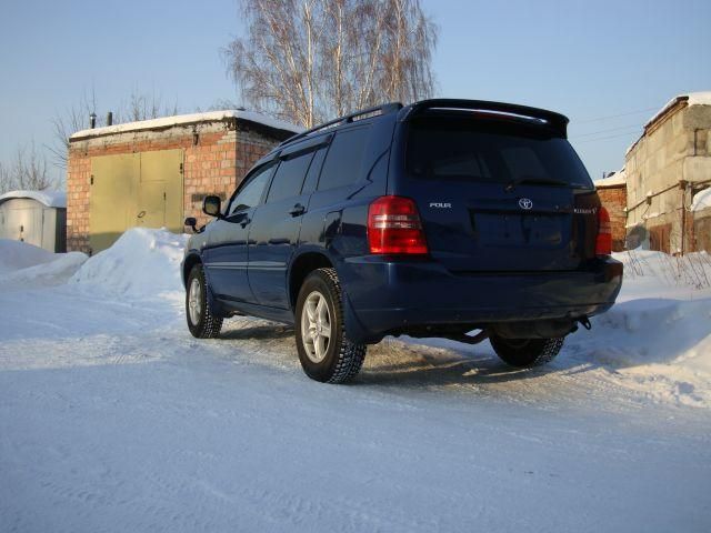 2001 Toyota Kluger V