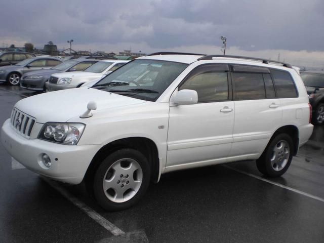 2001 Toyota Kluger V