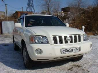 2001 Toyota Kluger V
