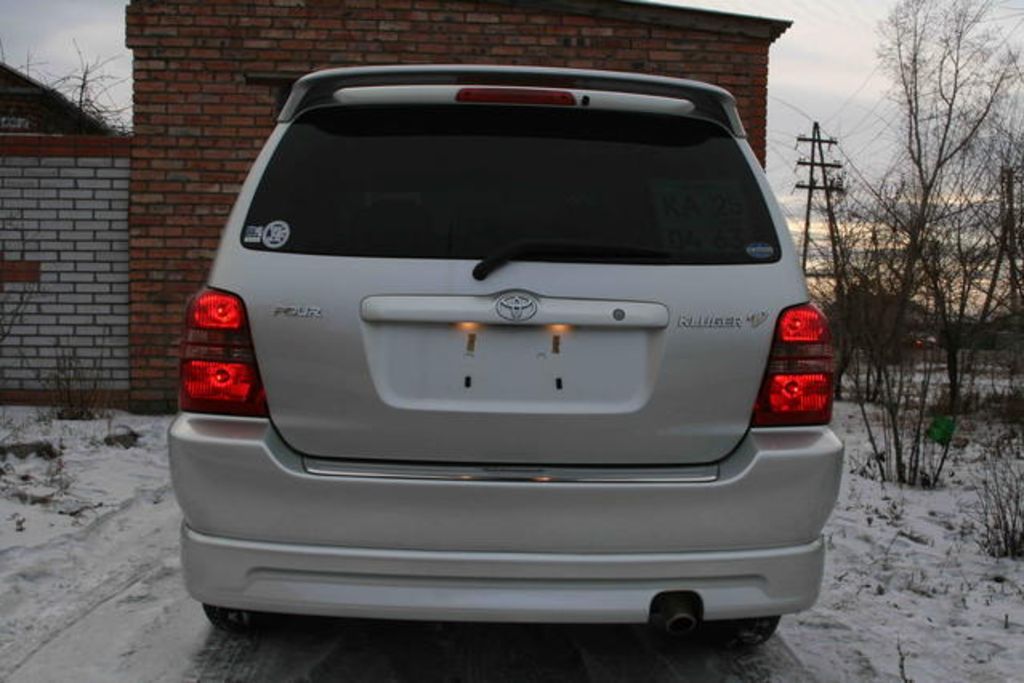 2001 Toyota Kluger V