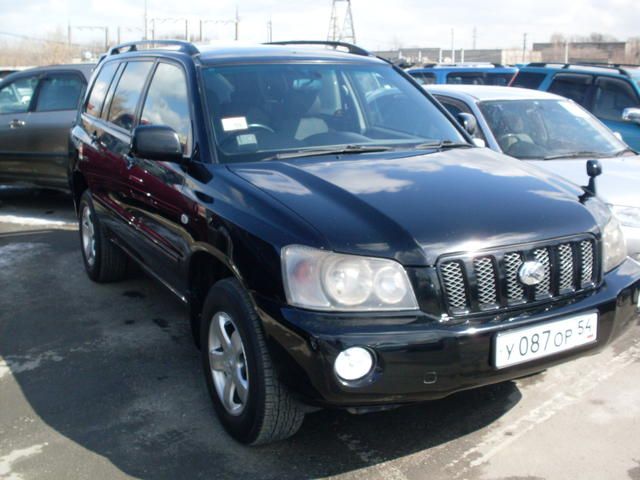 2001 Toyota Kluger V