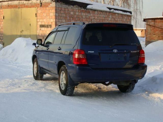 2001 Toyota Kluger V