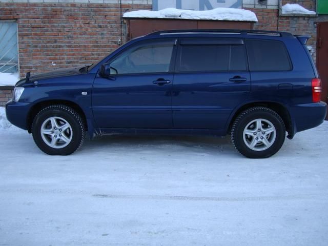 2001 Toyota Kluger V