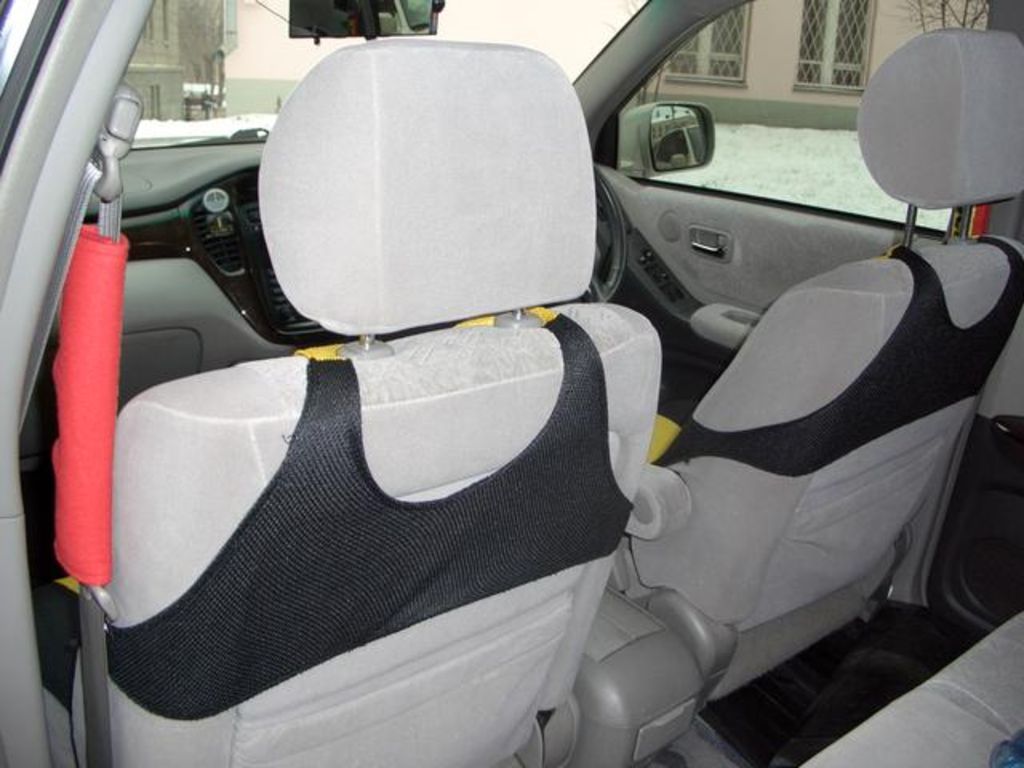 2001 Toyota Kluger V