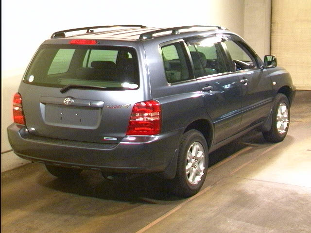 2001 Toyota Kluger V Photos