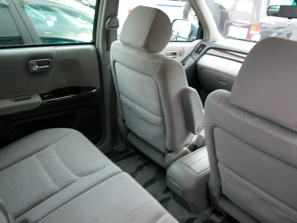 2001 Toyota Kluger V For Sale