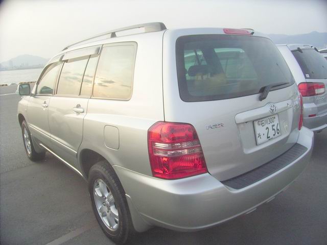 2001 Toyota Kluger V Pictures