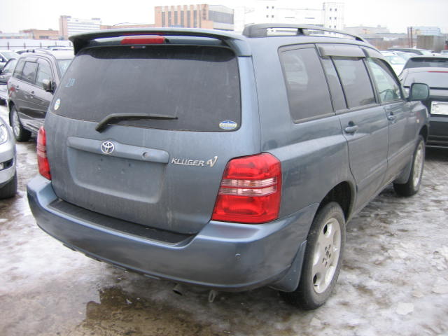 2001 Toyota Kluger V Pictures