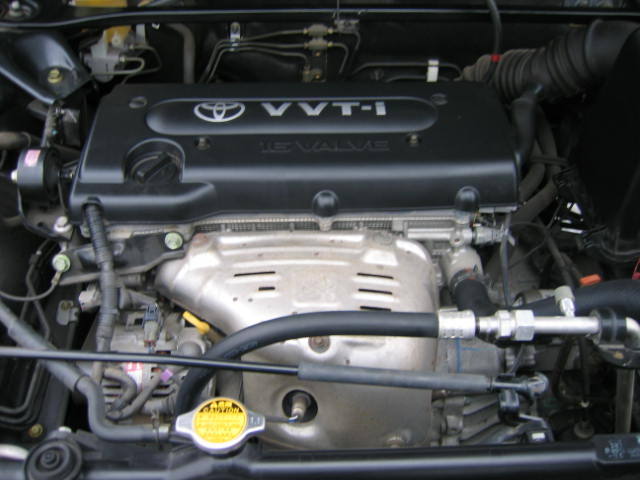 2001 Toyota Kluger V Photos