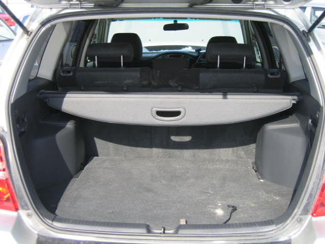 2001 Toyota Kluger V Pictures
