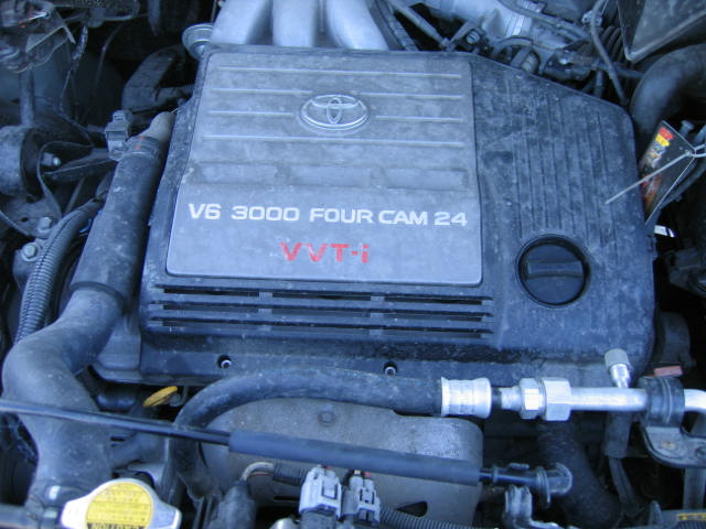 2001 Toyota Kluger V Pics