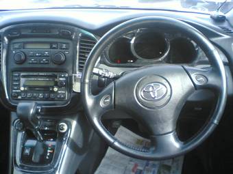 2001 Toyota Kluger V For Sale