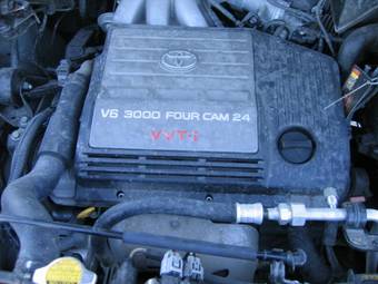 2001 Toyota Kluger V Pictures