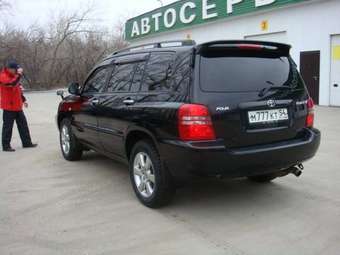 2001 Toyota Kluger V Photos