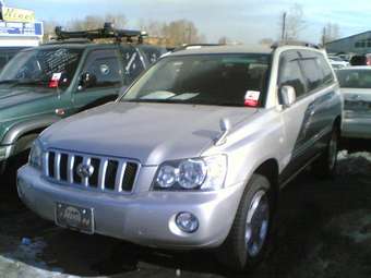 2001 Toyota Kluger V Pictures