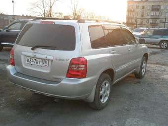 2001 Toyota Kluger V Photos