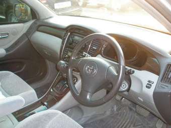 2001 Toyota Kluger V For Sale